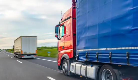 Camion poids lourd bénéficiant d'une assurance temporaire